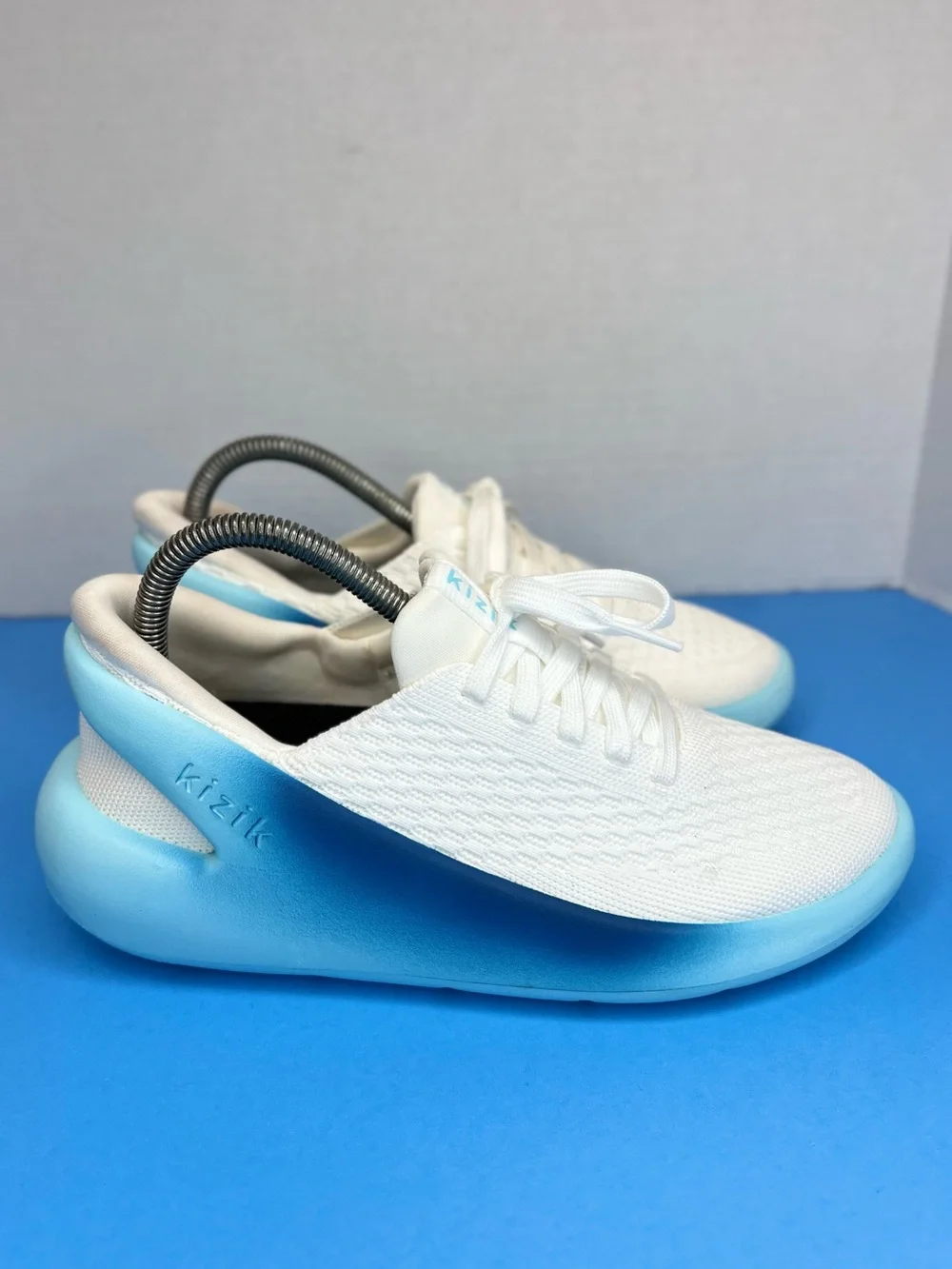Kizik Roamer Womens Hands Free Sneakers White/Glacier Sz 6.5M XLNT Condition
